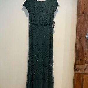 Adrianna Papell Green Sequin Embellished Gown